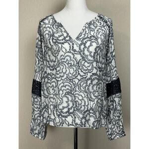 Zac & Rachel Women’s LS 1X Peasant Blouse Gray Floral W/ Navy Blue Whimsy Goth